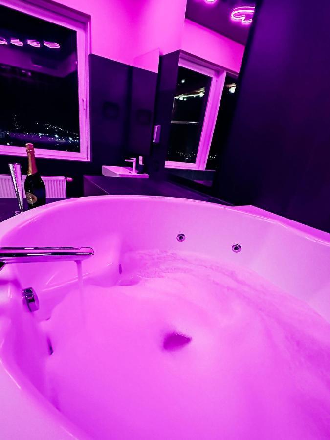 Apartament Sky Deep Jacuzzi 30 Floor Kłajpeda Zewnętrze zdjęcie